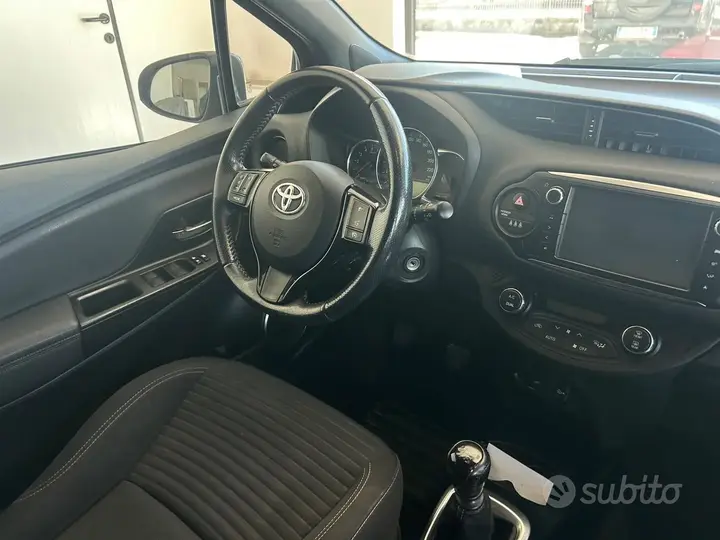 Toyota Yaris 2016 photo 5
