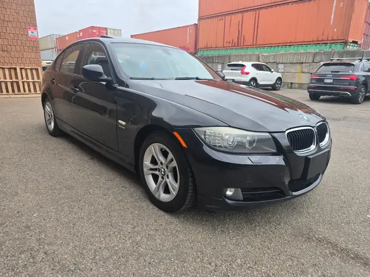 BMW 328I 2009 photo 2