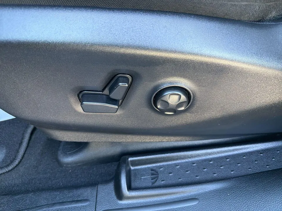 Chrysler Pacifica 2025 photo 4