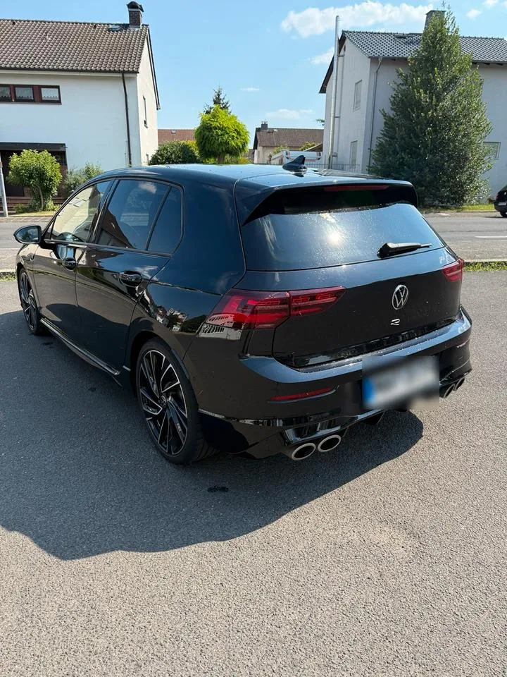 Volkswagen Golf 8 R