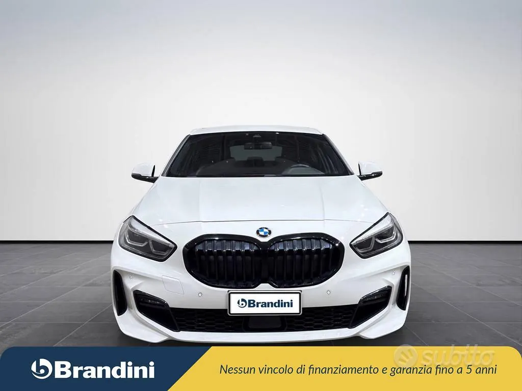 BMW 1 Series 2022 photo 3