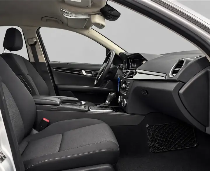 Mercedes-Benz C-Class 2012 photo 3