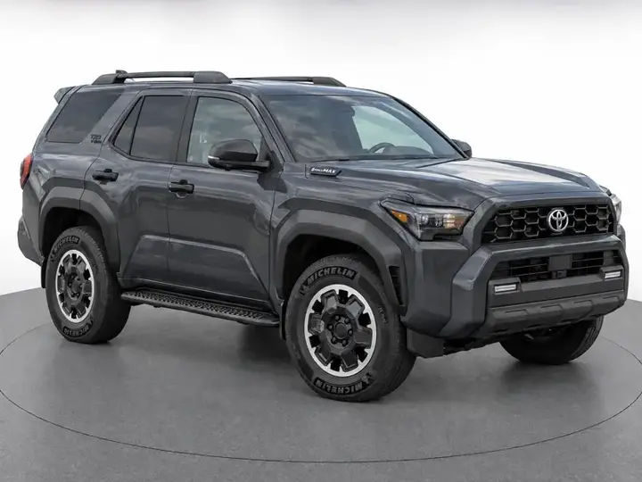 Toyota 4Runner 2026 photo 2