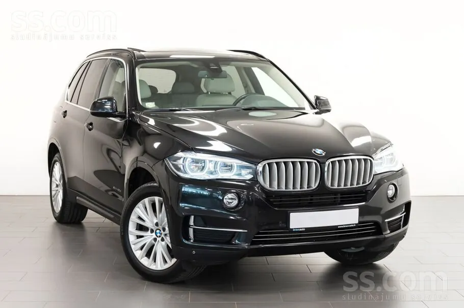 BMW X5 2015 photo 2