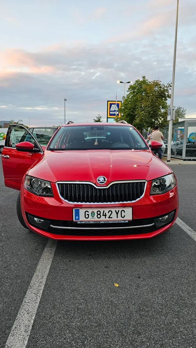 Skoda Octavia 2015 photo 2