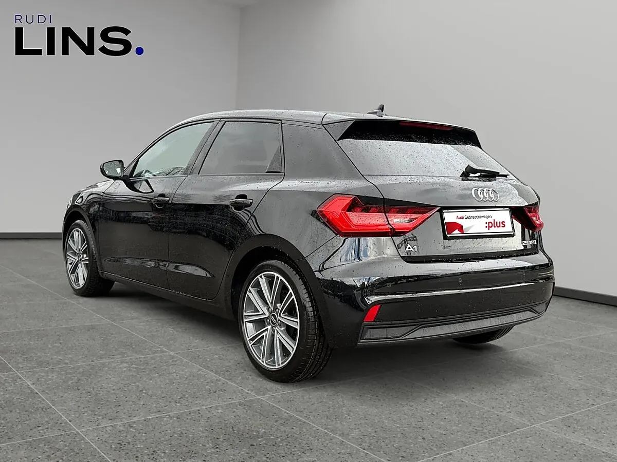 Audi A1 2026 photo 3