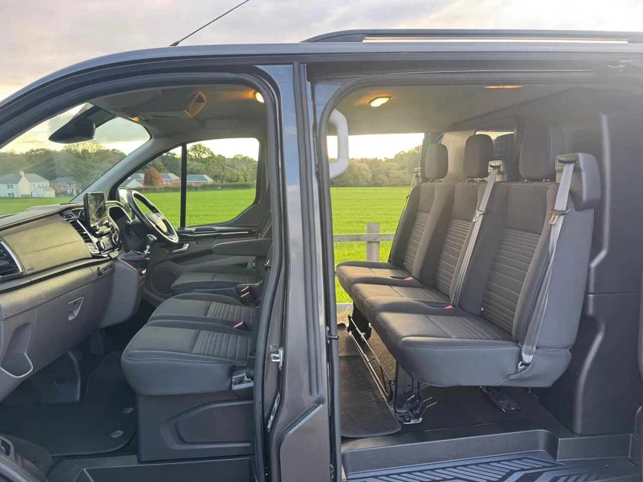 Ford Transit Custom 2022 photo 2