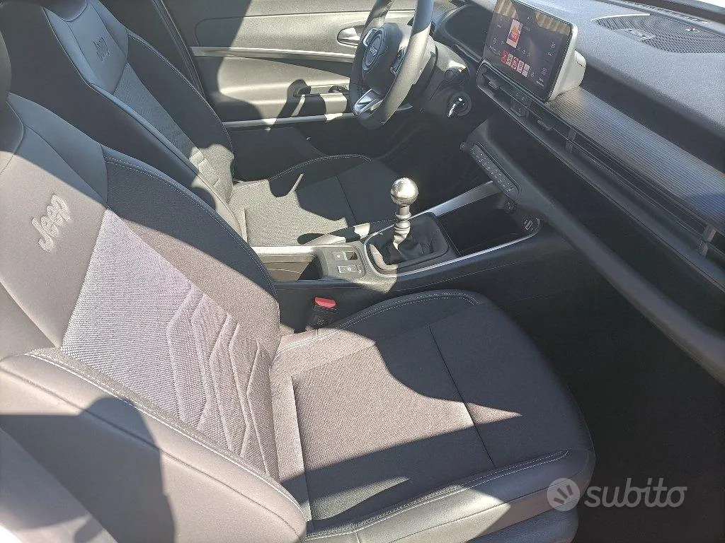 Jeep Avenger 2024 photo 4