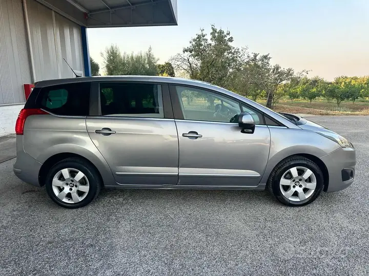 Peugeot 5008 2014 photo 5