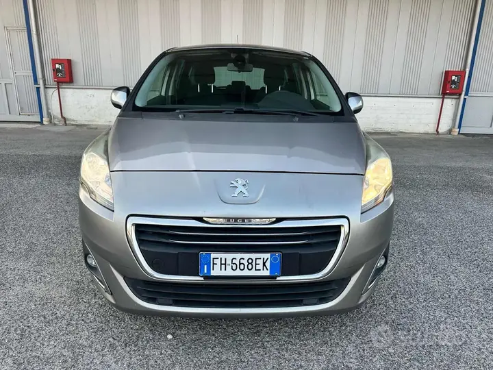 Peugeot 5008 2014 photo 3