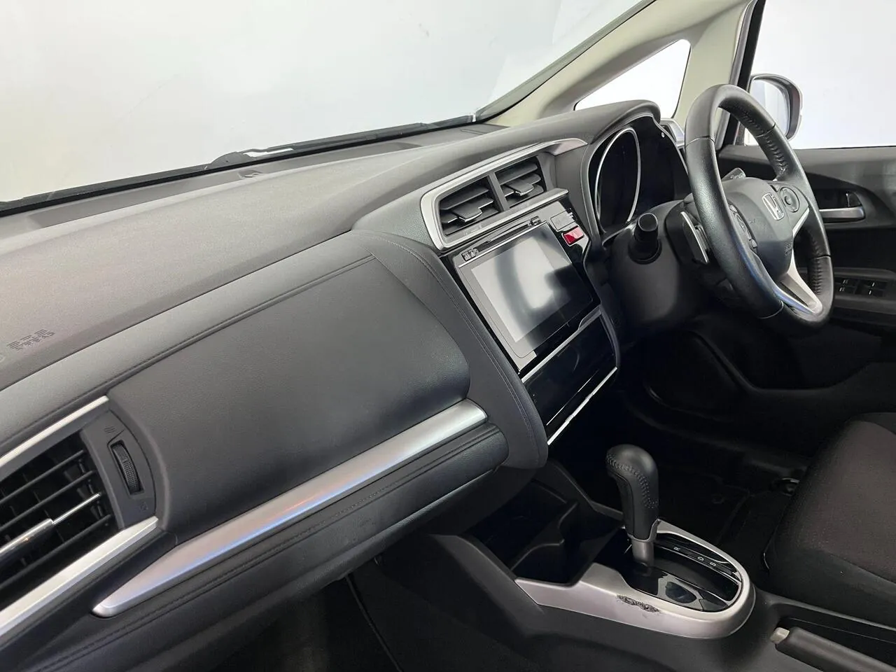 Honda Jazz 2016 photo 2