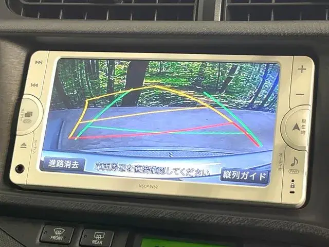 Toyota Aqua 2013 photo 4