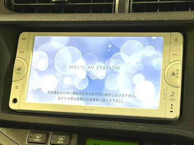 Toyota Aqua 2013 photo 3