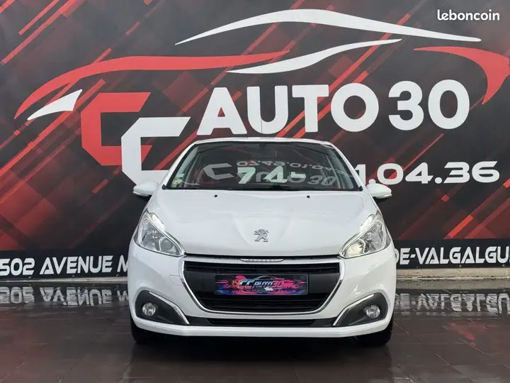Peugeot 208 2020 photo 2