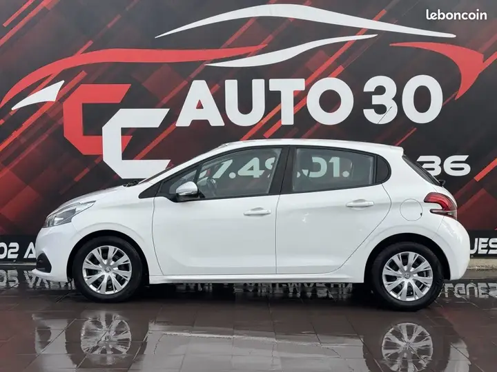 Peugeot 208 2020 photo 5