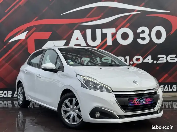 Peugeot 208 2020 photo 3