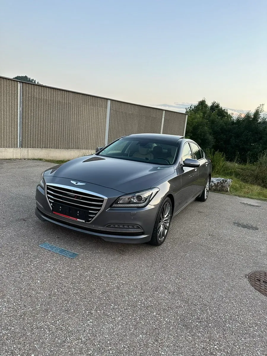 Hyundai Genesis