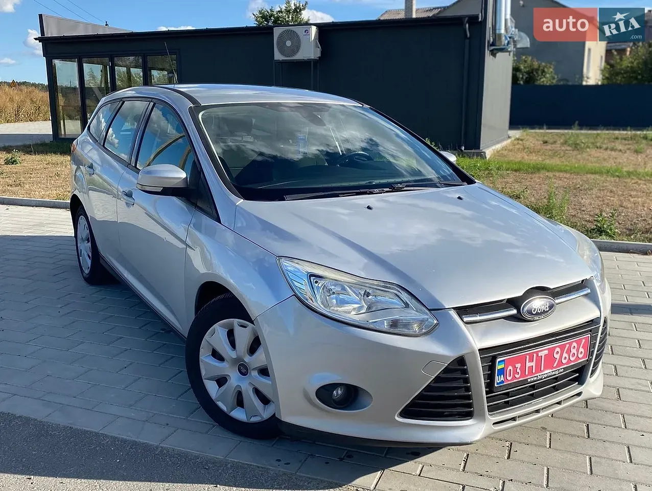 Ford Focus 2012 photo 2