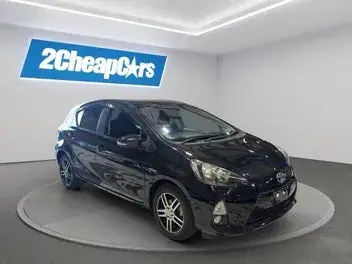 Toyota Aqua 2013 photo 4