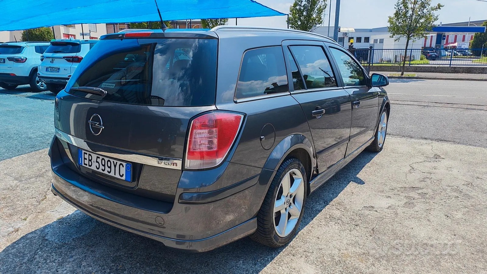 Opel Astra 2010 photo 5