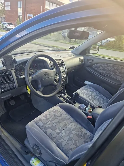 Toyota Avensis 1998 photo 5