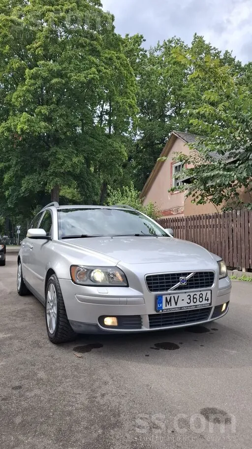 Volvo V50 2007 photo 2
