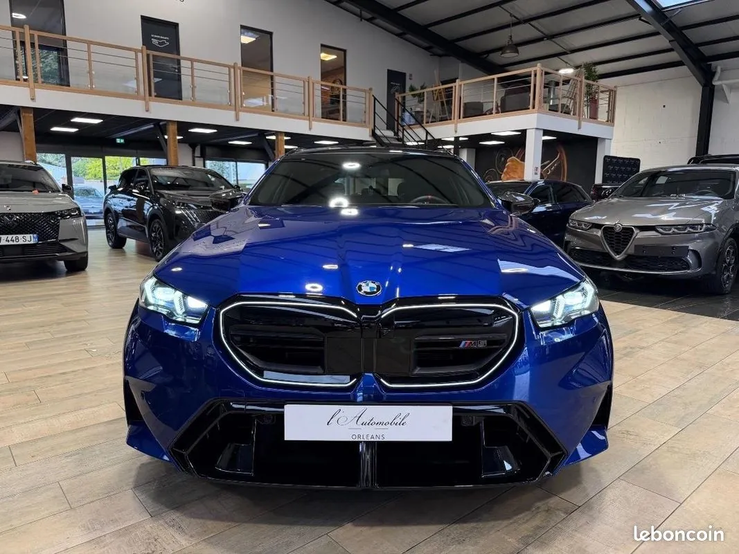 BMW M5 2025 photo 2