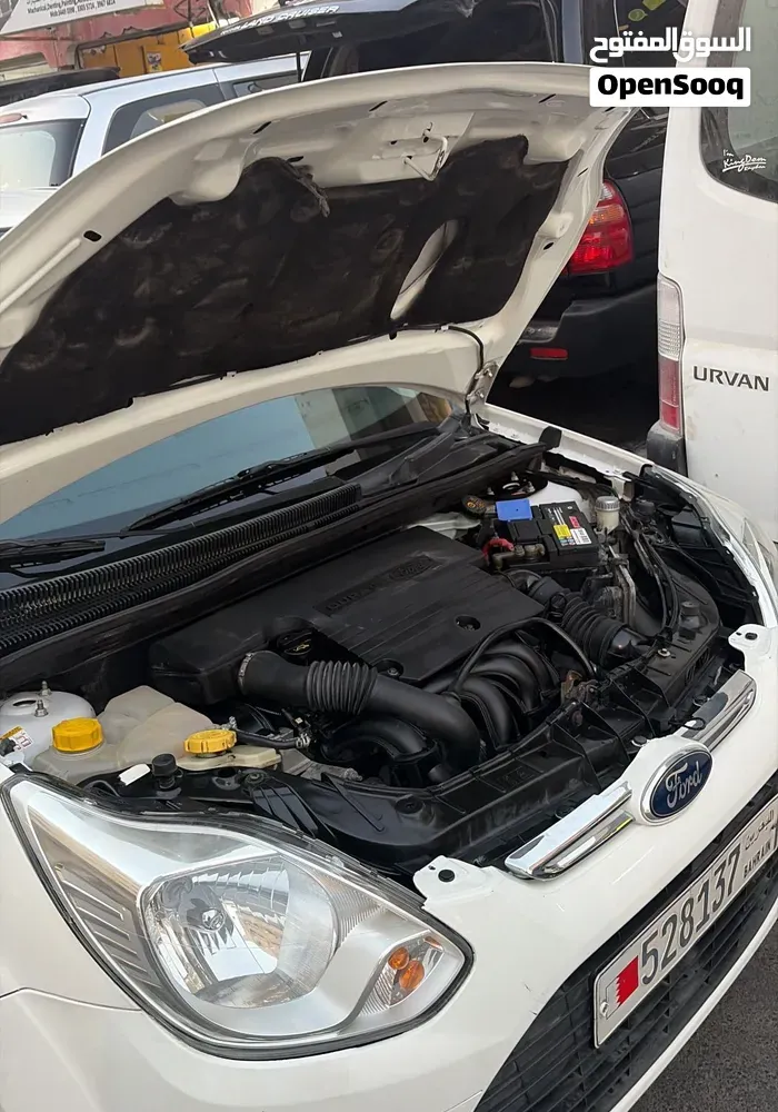 Ford Figo 2015 photo 2