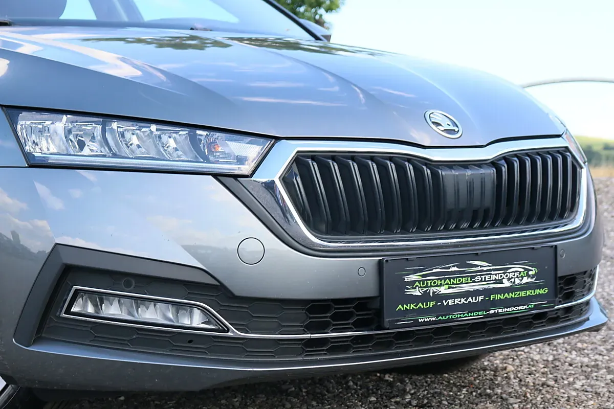 Skoda Octavia 2023 photo 3
