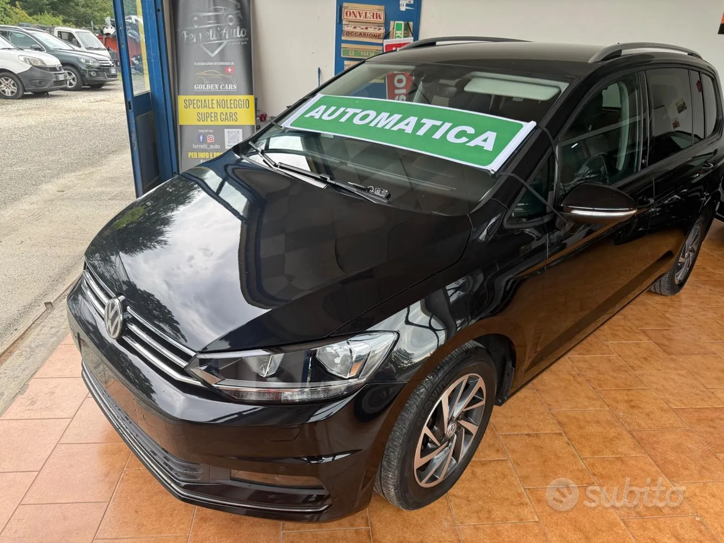 Volkswagen Touran 2017 photo 2