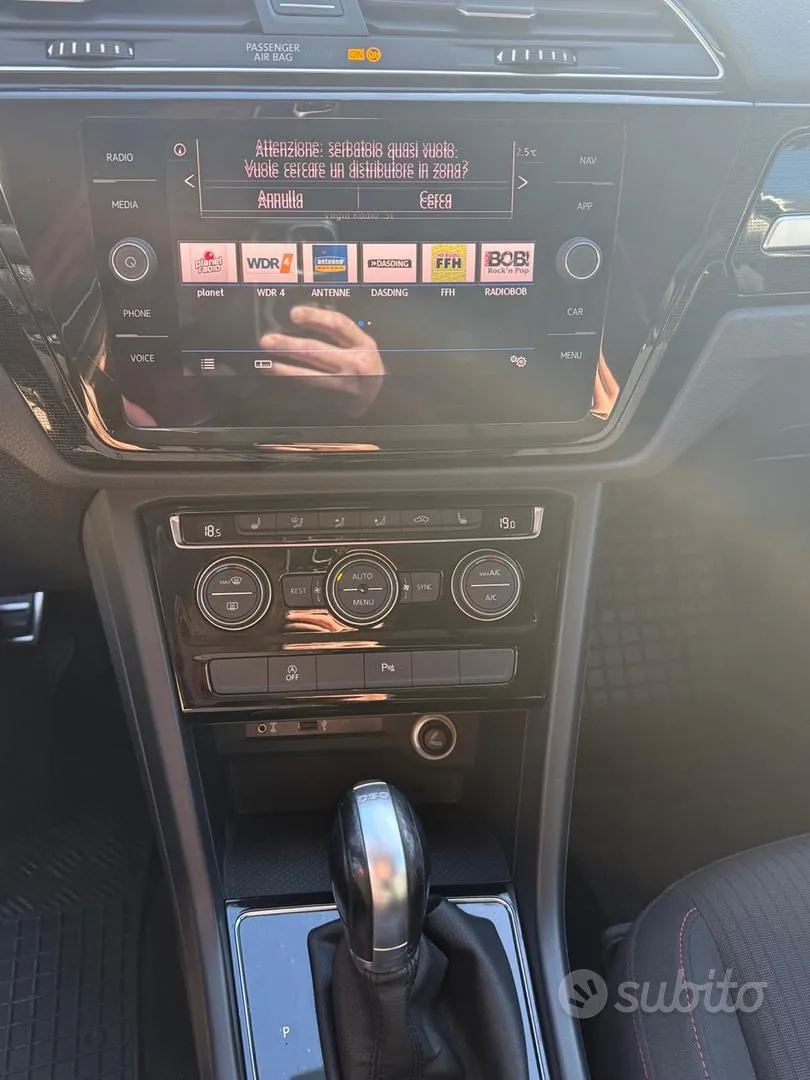 Volkswagen Touran 2017 photo 4