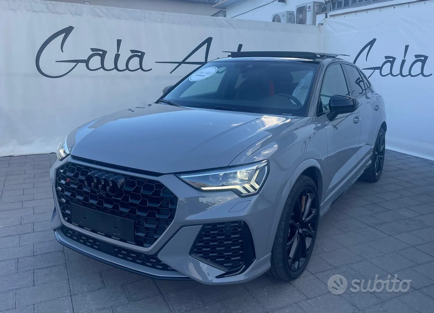 Audi Q3 2022 photo 2