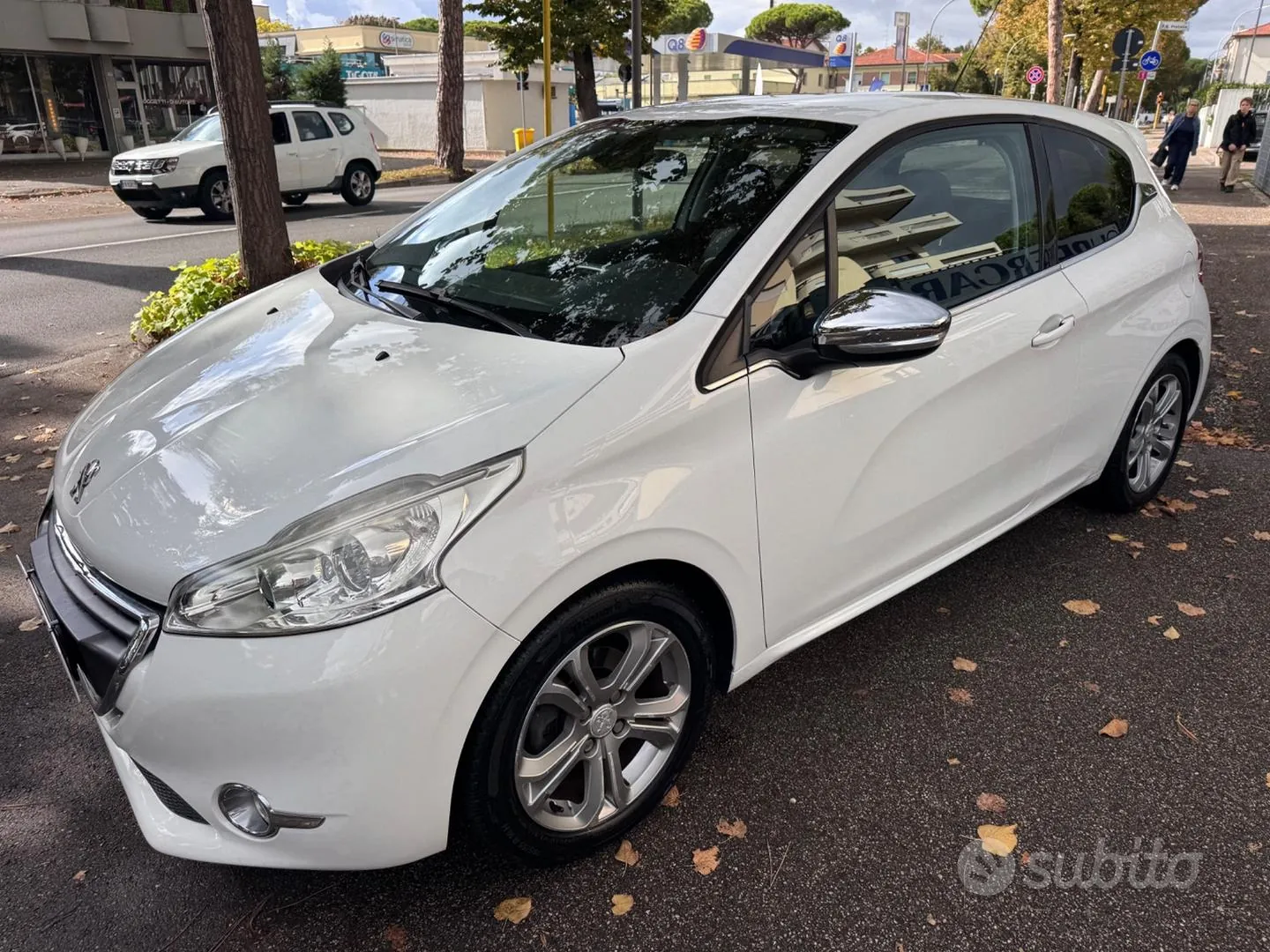 Peugeot 208 2013 photo 3