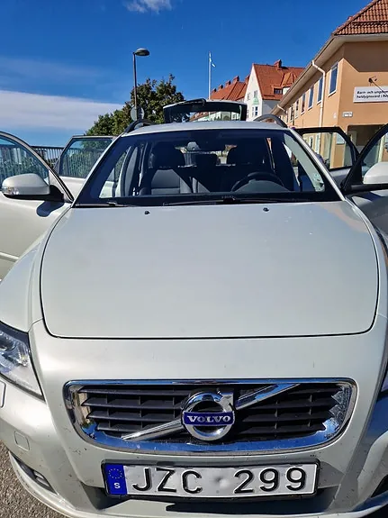 Volvo V50 2011 photo 4