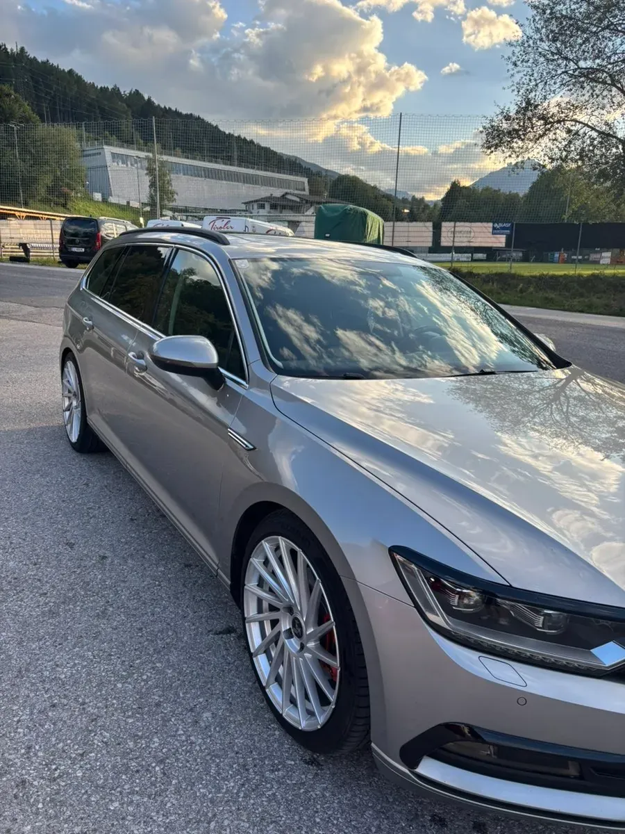 Volkswagen Passat 2015 photo 2