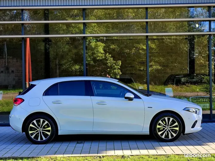 Mercedes-Benz A-Class 2020 photo 3