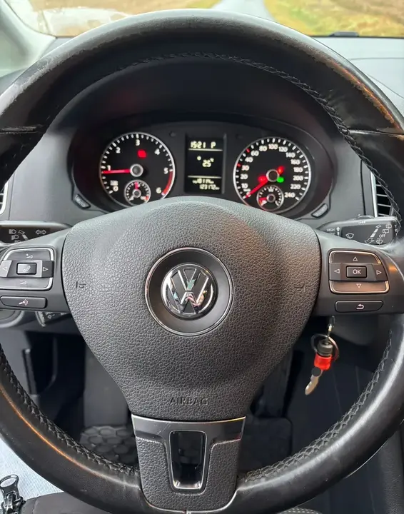 Volkswagen Sharan 2015 photo 2