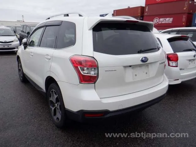 Subaru Forester 2015 photo 3
