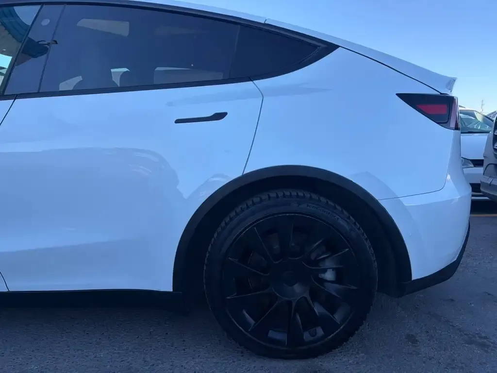 Tesla Model Y 2021 photo 5