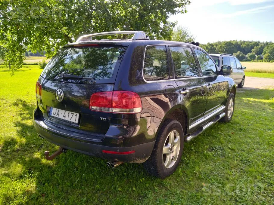 Volkswagen Touareg 2004 photo 2
