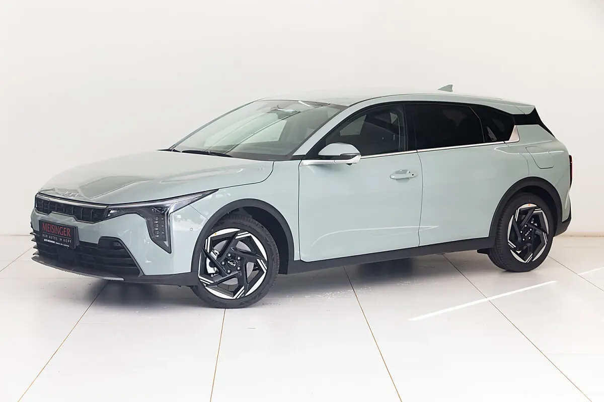 Kia K4