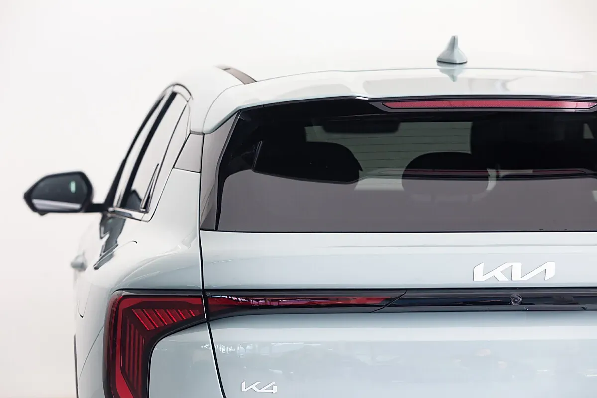 Kia K4 photo 3