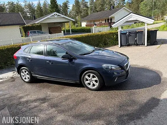 Volvo V40 Cross Country 2015 photo 3