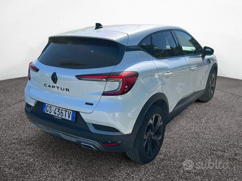 Renault Captur 2024 photo 3
