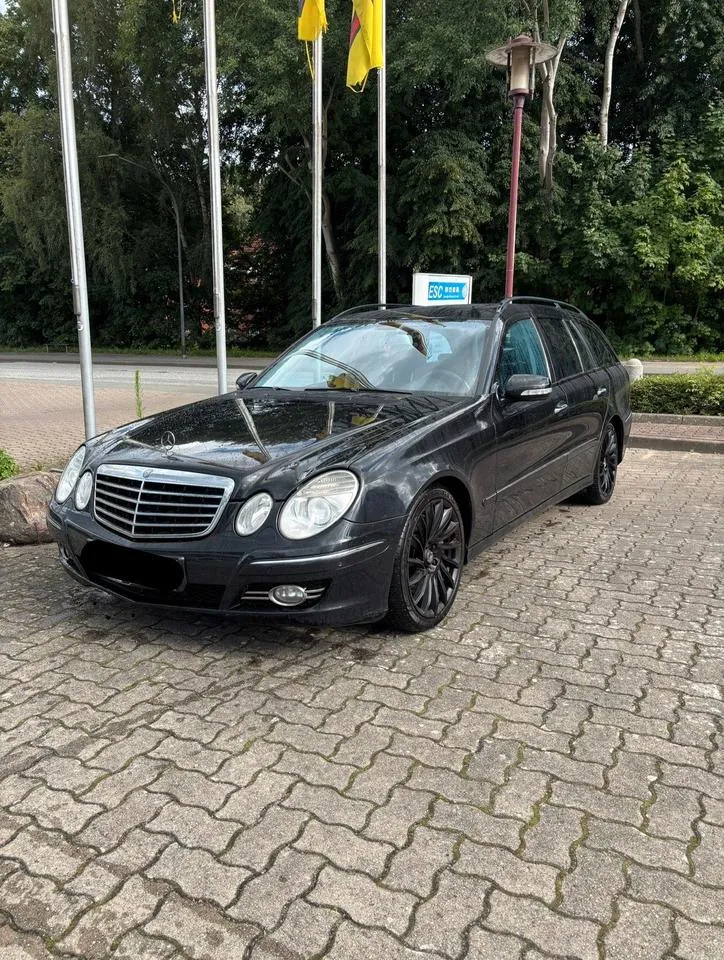 Mercedes-Benz E 320