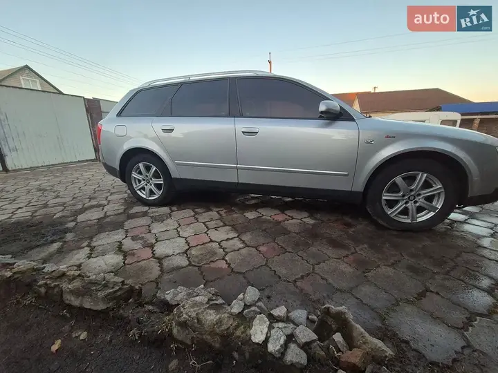 Audi A4 2001 photo 4