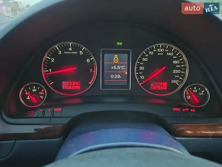 Audi A4 2001 photo 5
