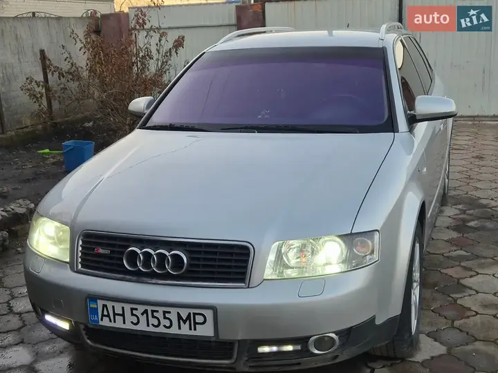 Audi A4 2001 photo 2