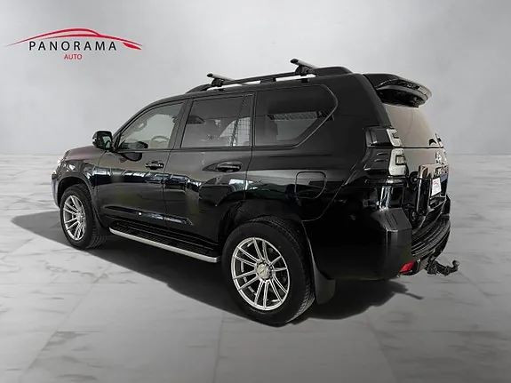 Toyota Land Cruiser 2022 photo 2