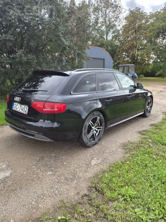 Audi A4 2009 photo 5